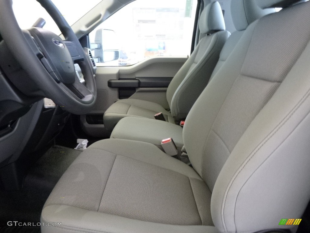 2017 F350 Super Duty XL Regular Cab 4x4 - Oxford White / Medium Earth Gray photo #6