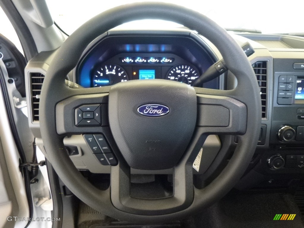 2017 F350 Super Duty XL Regular Cab 4x4 - Oxford White / Medium Earth Gray photo #11