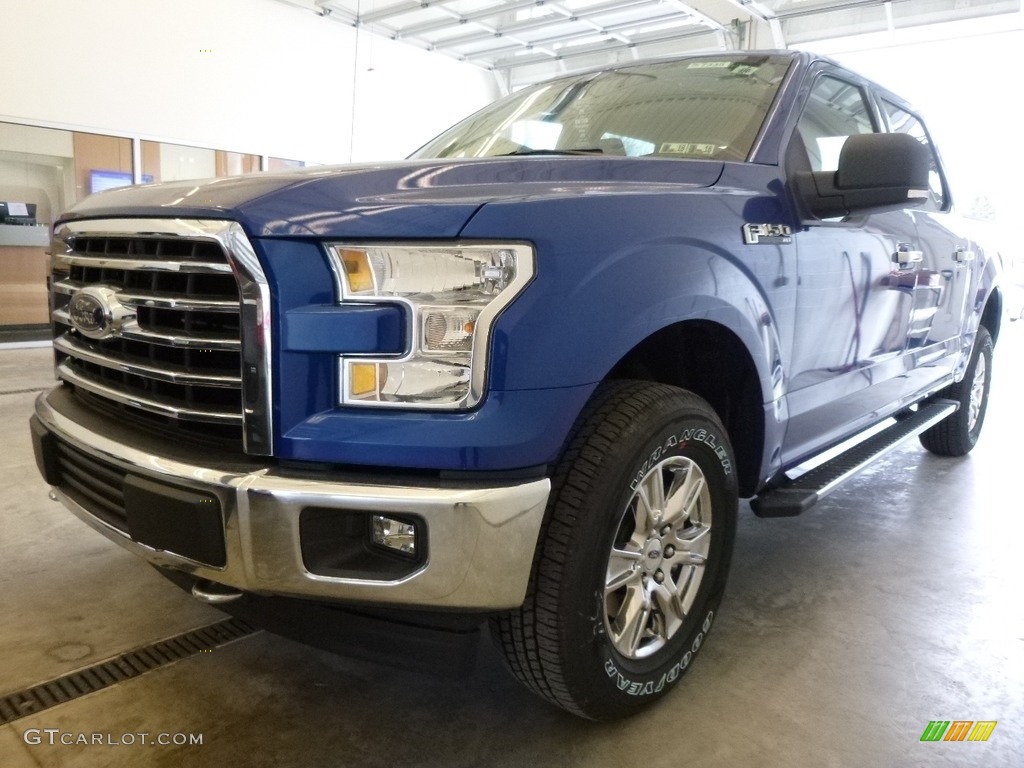 2017 F150 XLT SuperCrew 4x4 - Lightning Blue / Earth Gray photo #4