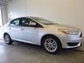 Ingot Silver - Focus SE Sedan Photo No. 1