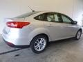 Ingot Silver - Focus SE Sedan Photo No. 2