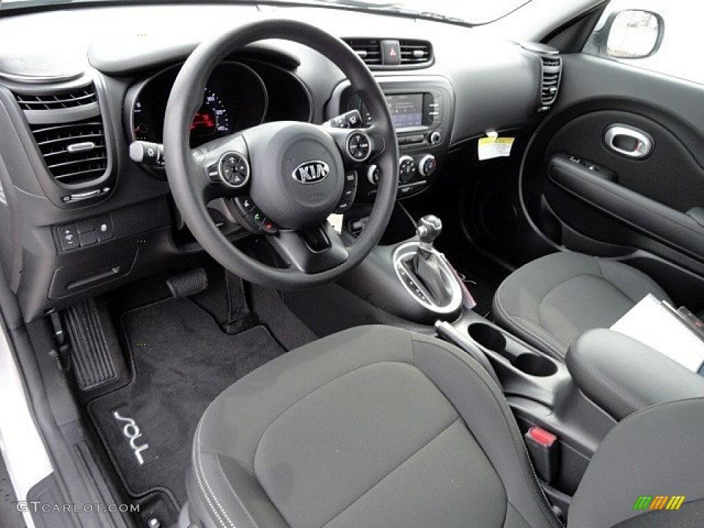 Black Interior 2017 Kia Soul Standard Soul Model Photo #118892415