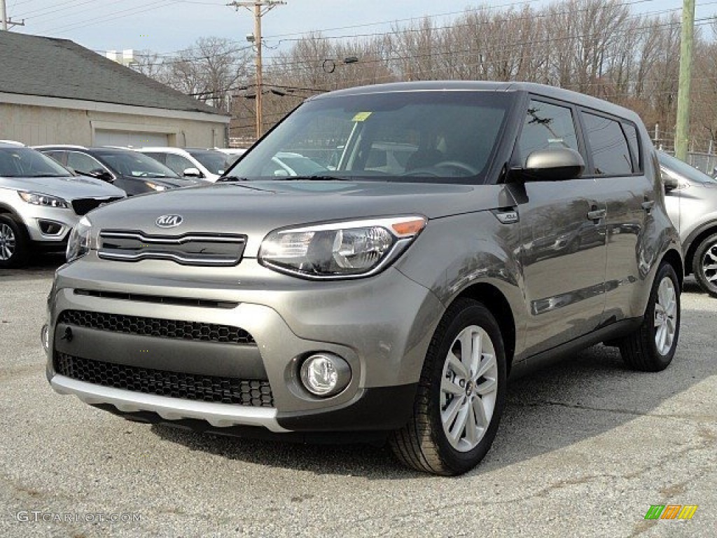 Titanium Gray 2017 Kia Soul + Exterior Photo #118892746