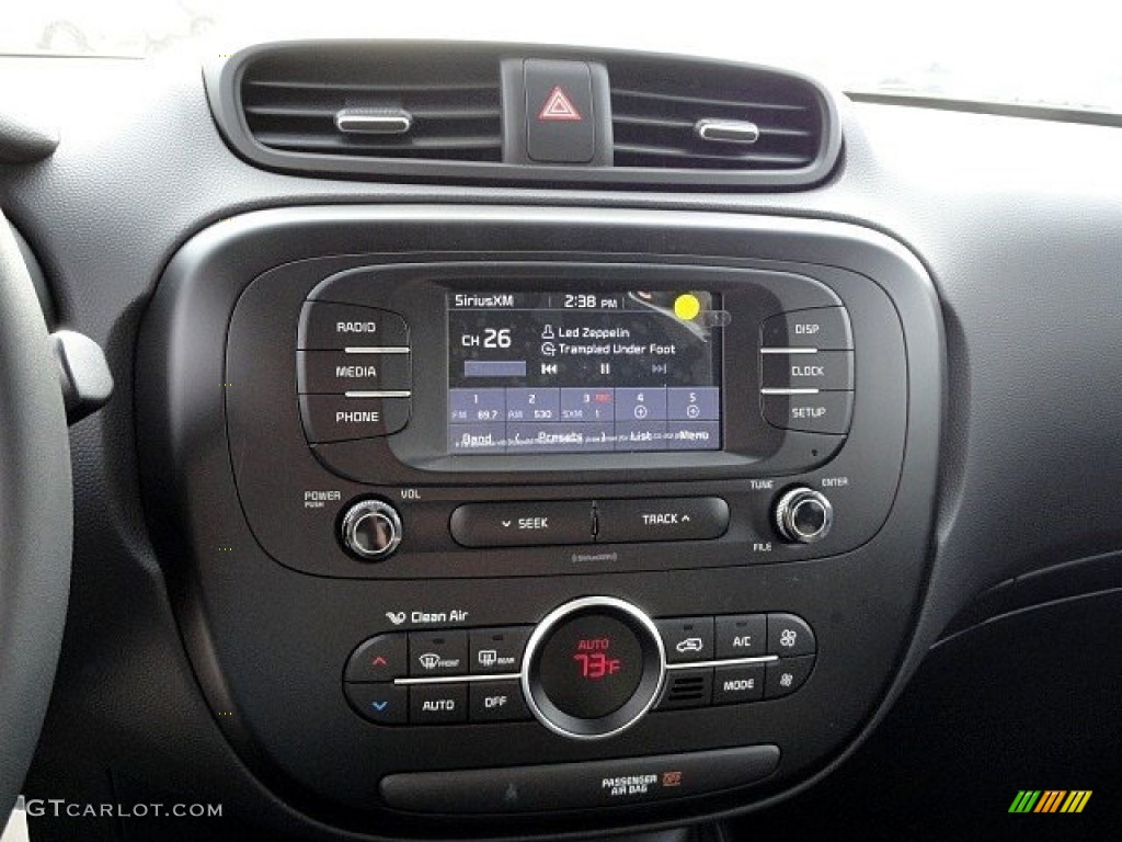 2017 Kia Soul + Controls Photo #118892995