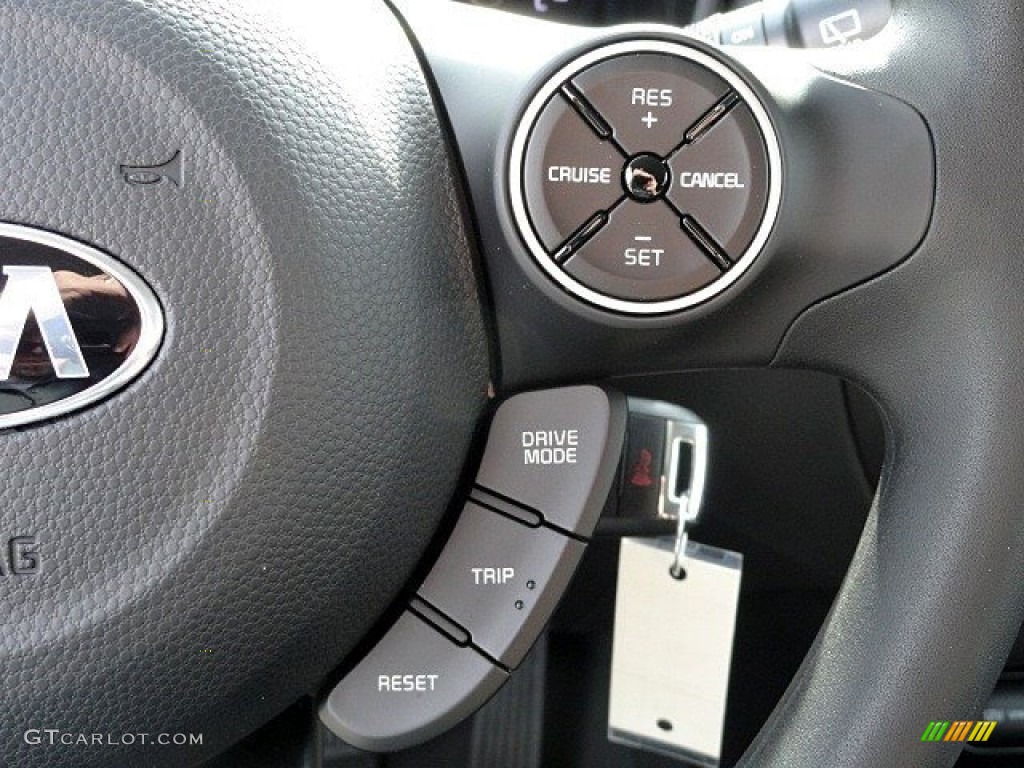 2017 Kia Soul + Controls Photo #118893112