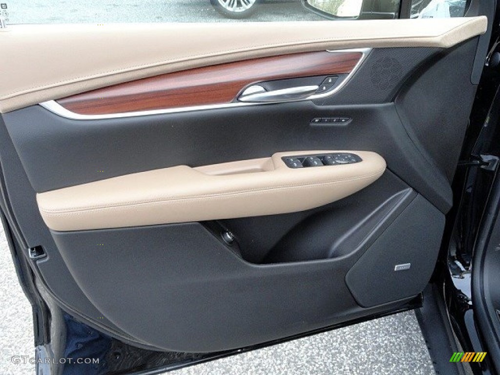 2017 Cadillac XT5 Platinum AWD Maple Sugar Door Panel Photo #118895320