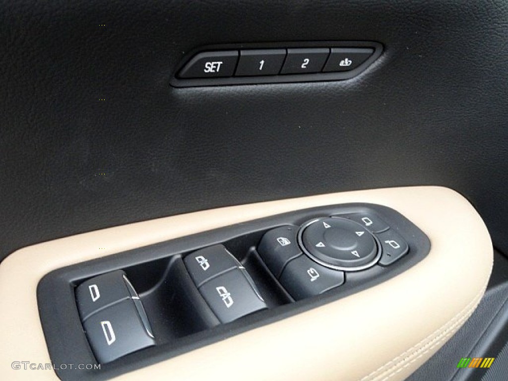 2017 Cadillac XT5 Platinum AWD Controls Photo #118895332