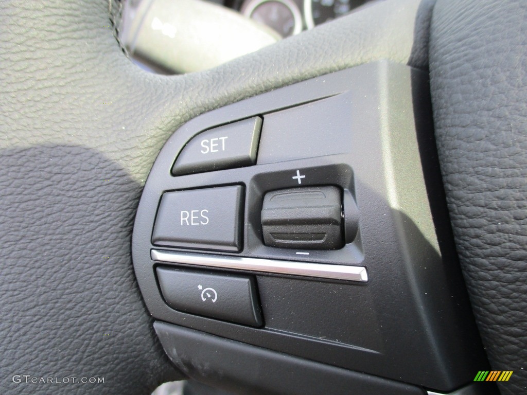 2017 BMW X3 xDrive28i Controls Photo #118902470