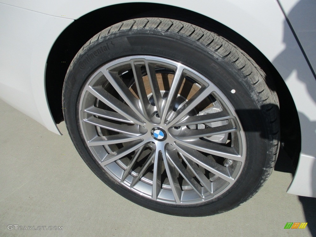 2017 5 Series 530i xDrive Sedan - Mineral White Metallic / Canberra Beige photo #3