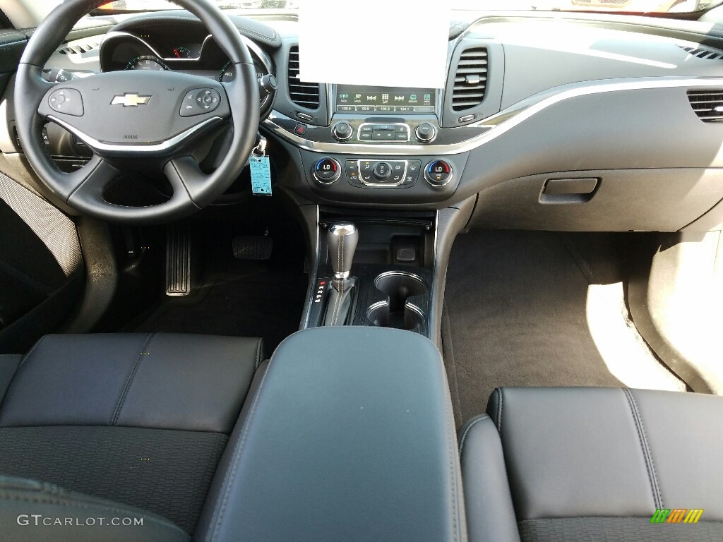 2017 Impala LT - Silver Ice Metallic / Jet Black photo #13