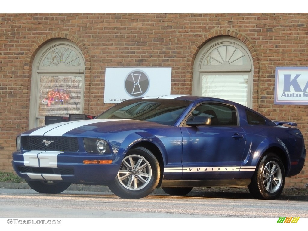 2005 Mustang V6 Premium Coupe - Sonic Blue Metallic / Light Graphite photo #2