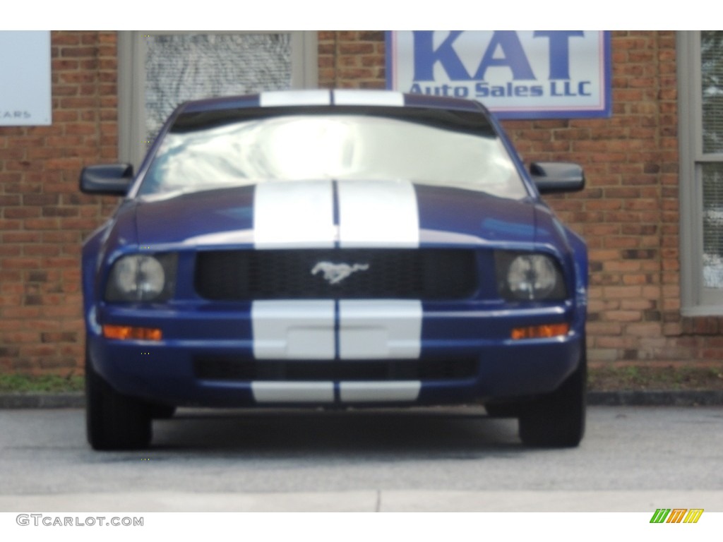 2005 Mustang V6 Premium Coupe - Sonic Blue Metallic / Light Graphite photo #4