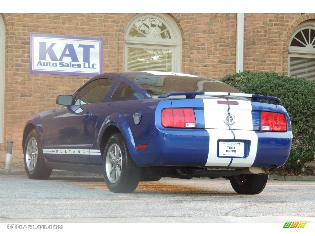 2005 Mustang V6 Premium Coupe - Sonic Blue Metallic / Light Graphite photo #8