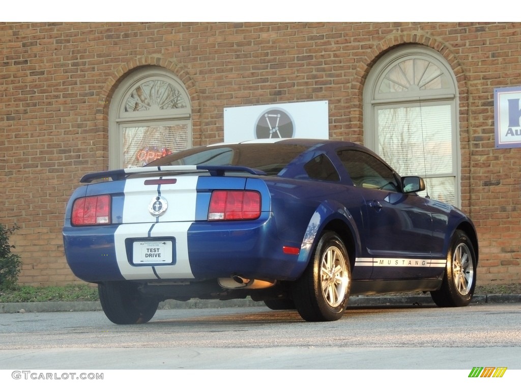 2005 Mustang V6 Premium Coupe - Sonic Blue Metallic / Light Graphite photo #9