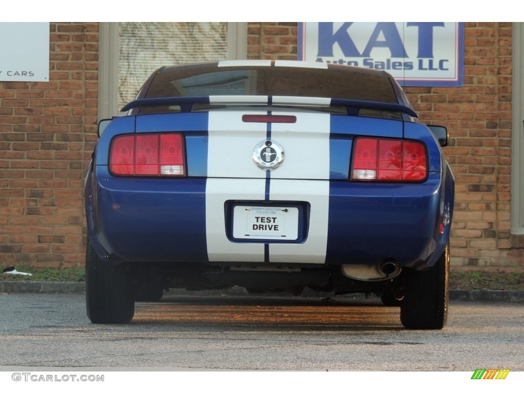2005 Mustang V6 Premium Coupe - Sonic Blue Metallic / Light Graphite photo #10