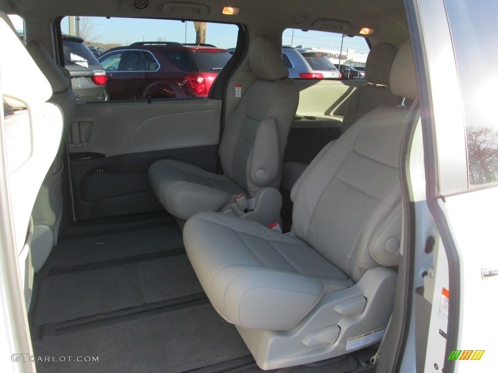 2015 Sienna XLE AWD - Blizzard White Pearl / Bisque photo #23