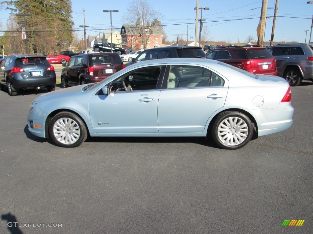 2010 Fusion Hybrid - Light Ice Blue Metallic / Medium Light Stone photo #9