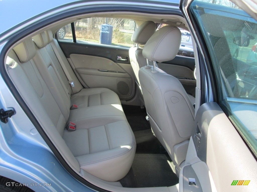 2010 Fusion Hybrid - Light Ice Blue Metallic / Medium Light Stone photo #18