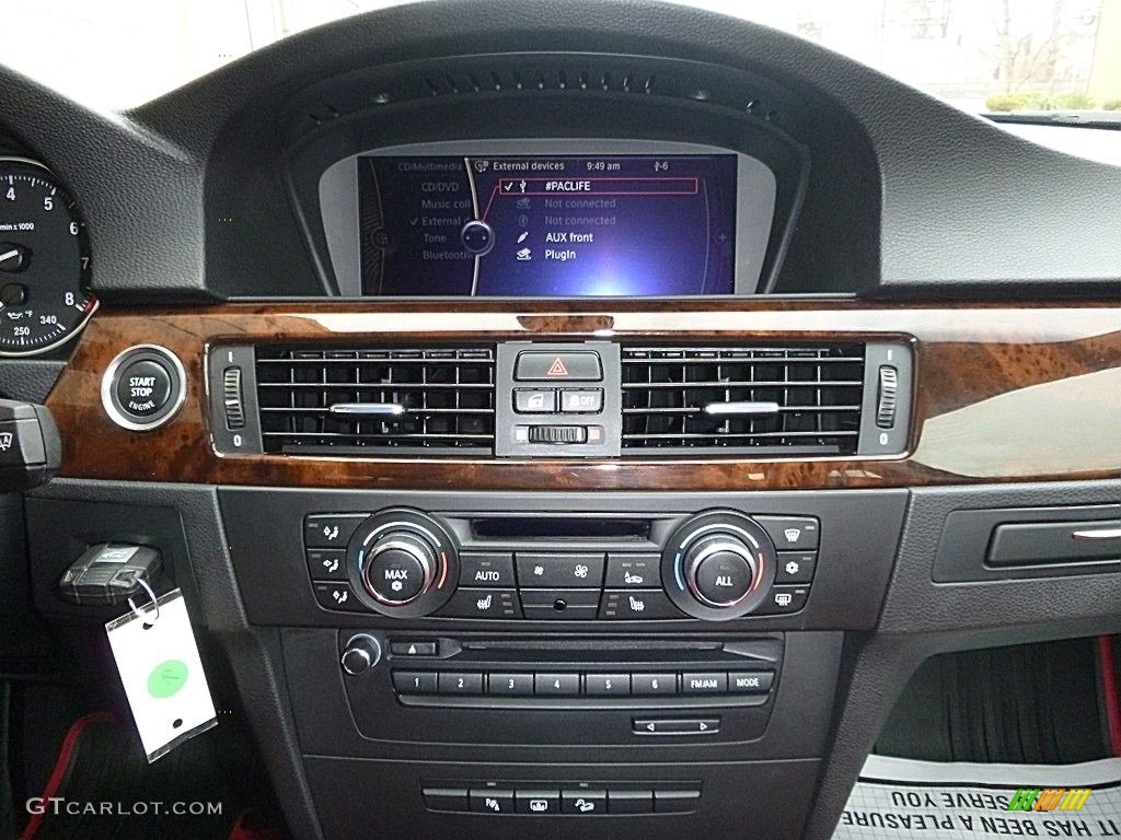 2012 BMW 3 Series 335i xDrive Coupe Controls Photos