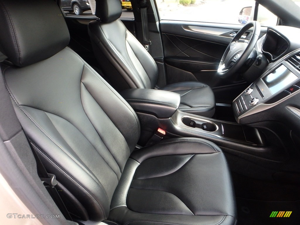 2017 Lincoln MKC Premier AWD Front Seat Photo #118915310