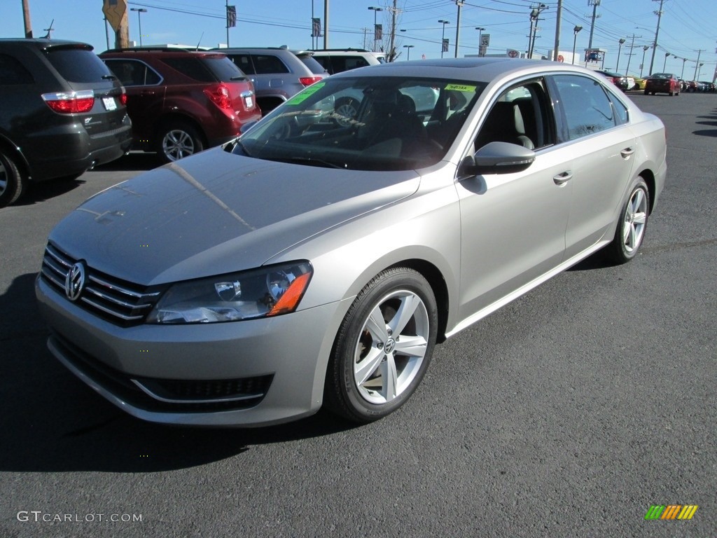 2012 Passat 2.5L SE - Tungsten Silver Metallic / Titan Black photo #2