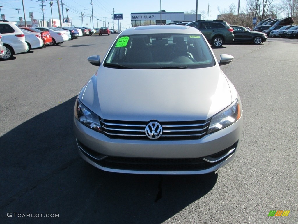 2012 Passat 2.5L SE - Tungsten Silver Metallic / Titan Black photo #3