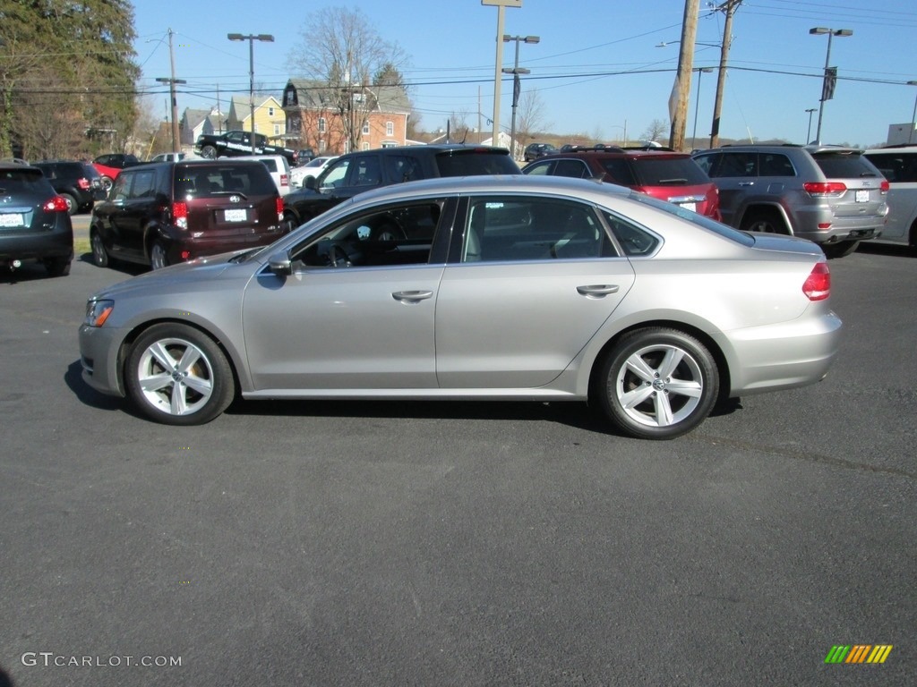 2012 Passat 2.5L SE - Tungsten Silver Metallic / Titan Black photo #9
