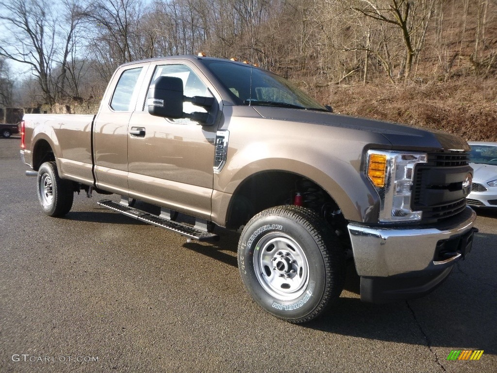 2017 F250 Super Duty XL SuperCab 4x4 - Caribou / Medium Earth Gray photo #9