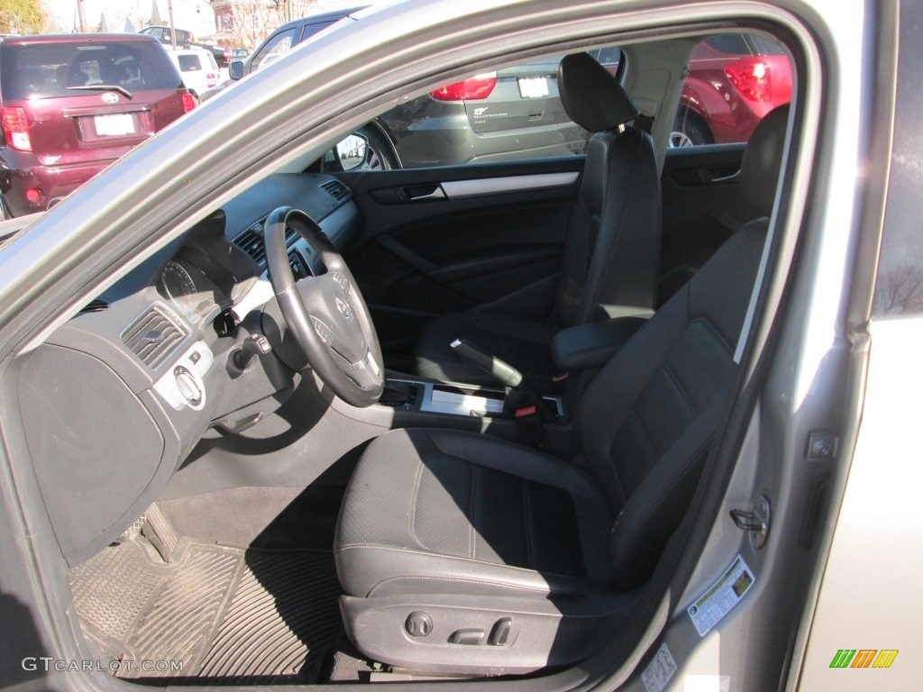 2012 Passat 2.5L SE - Tungsten Silver Metallic / Titan Black photo #12