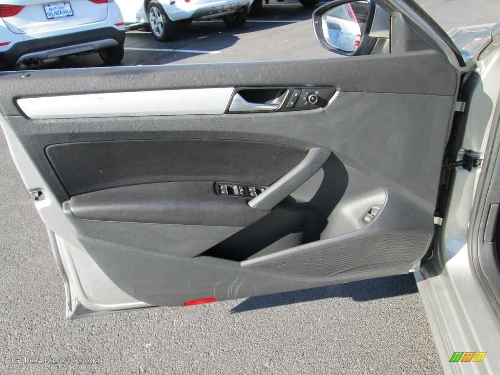 2012 Passat 2.5L SE - Tungsten Silver Metallic / Titan Black photo #13