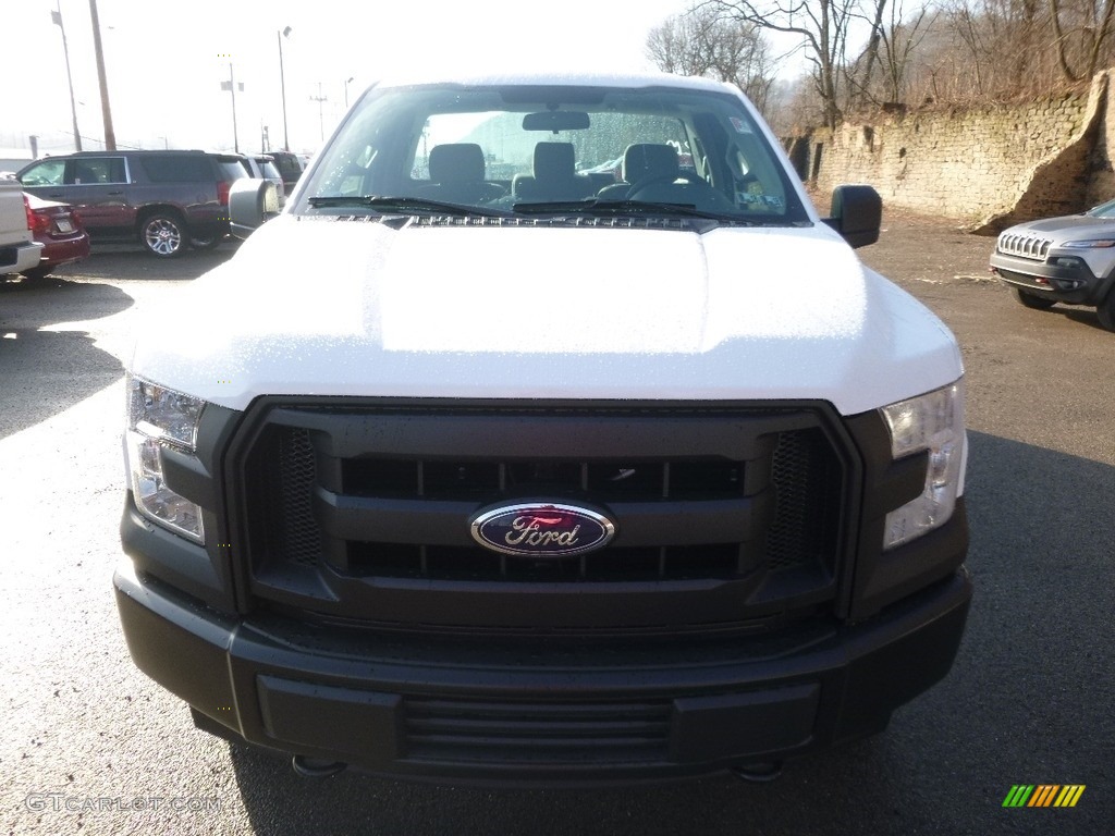 2017 F150 XL Regular Cab 4x4 - Oxford White / Earth Gray photo #9