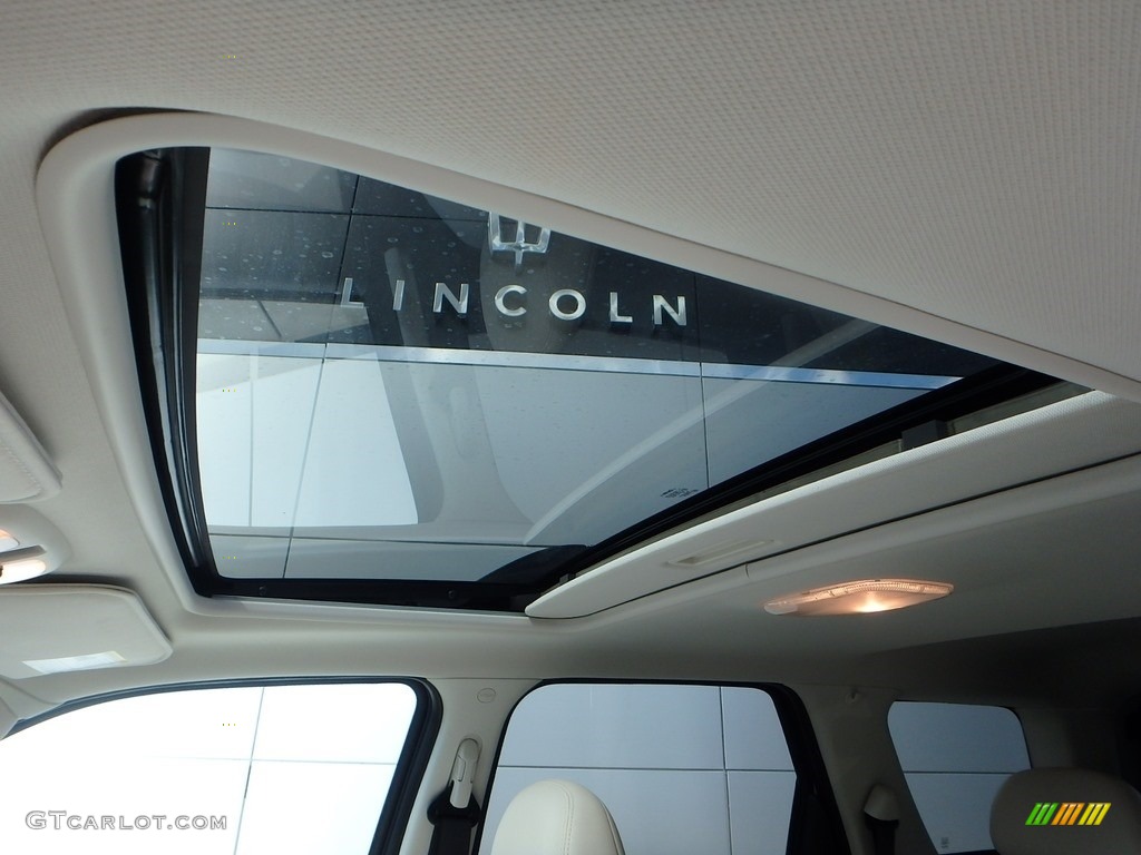 2009 Mariner V6 Premier 4WD - White Suede / Cashmere Leather/Charcoal Black photo #22