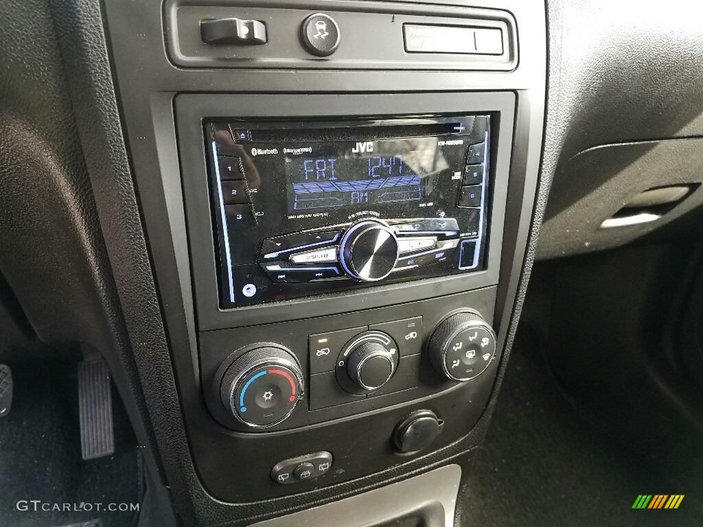 2011 HHR LT - Silver Ice Metallic / Ebony photo #5