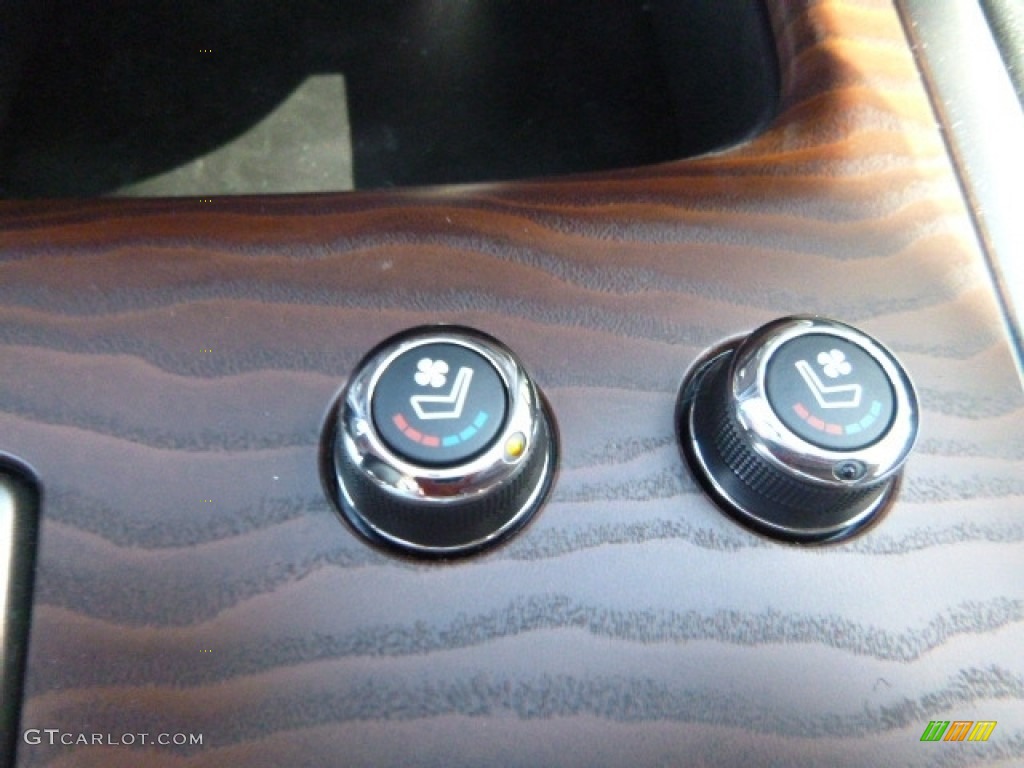 2017 Nissan Pathfinder Platinum 4x4 Controls Photo #118917701