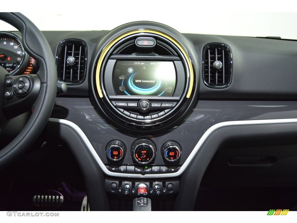 2017 Mini Countryman Cooper S Controls Photo #118922279