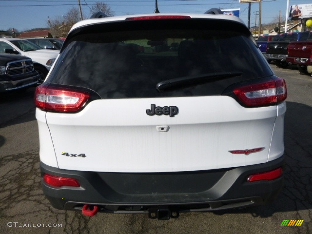 2017 Cherokee Trailhawk 4x4 - Bright White / Black photo #6