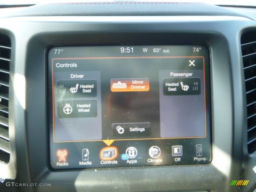 2017 Cherokee Trailhawk 4x4 - Bright White / Black photo #18