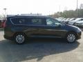 2017 Brilliant Black Crystal Pearl Chrysler Pacifica Touring  photo #8