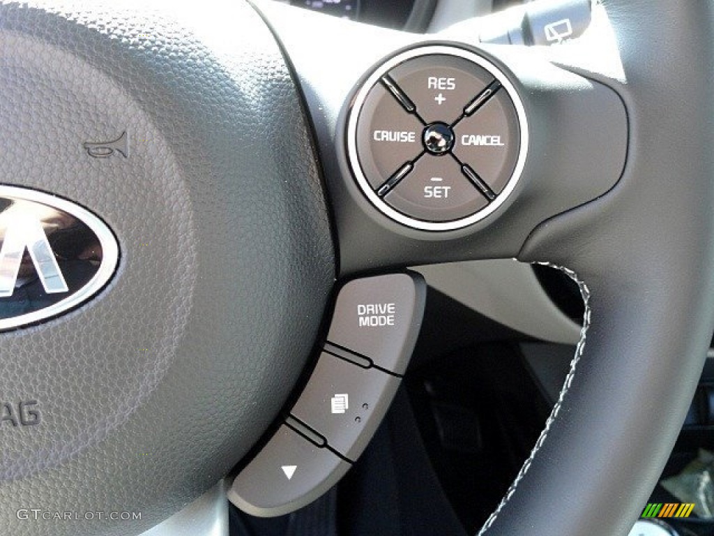 2017 Kia Soul + Controls Photo #118932529
