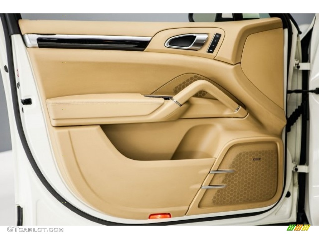 2011 Porsche Cayenne Standard Cayenne Model Luxor Beige Door Panel Photo #118935567
