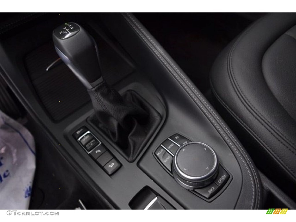 2017 X1 xDrive28i - Chestnut Bronze Metallic / Black photo #22