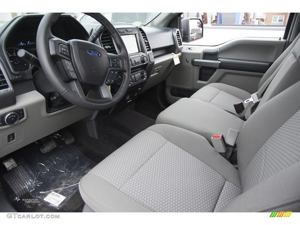 2017 F150 XLT SuperCrew 4x4 - Oxford White / Earth Gray photo #7