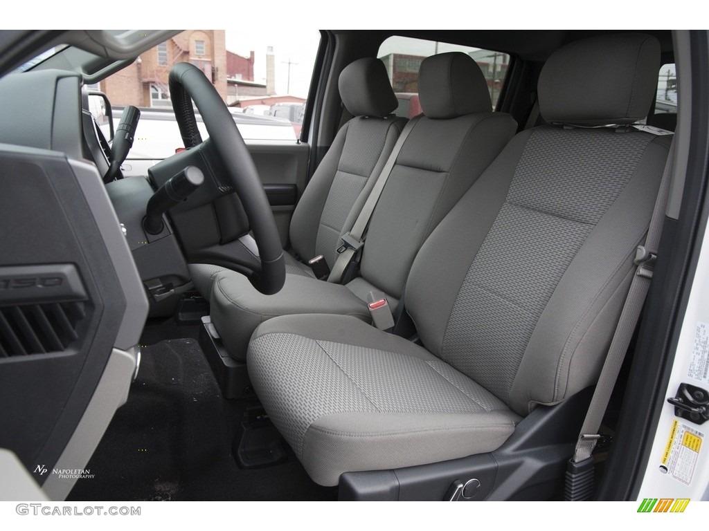 2017 F150 XLT SuperCrew 4x4 - Oxford White / Earth Gray photo #8