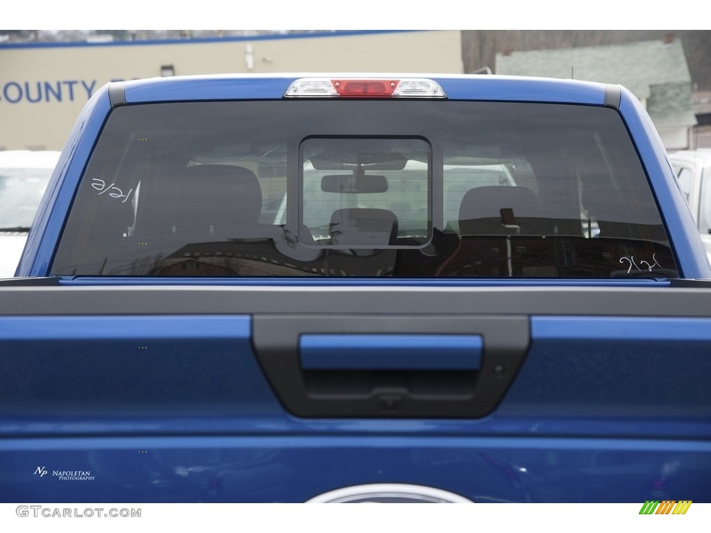 2017 F150 XLT SuperCab 4x4 - Lightning Blue / Black photo #3
