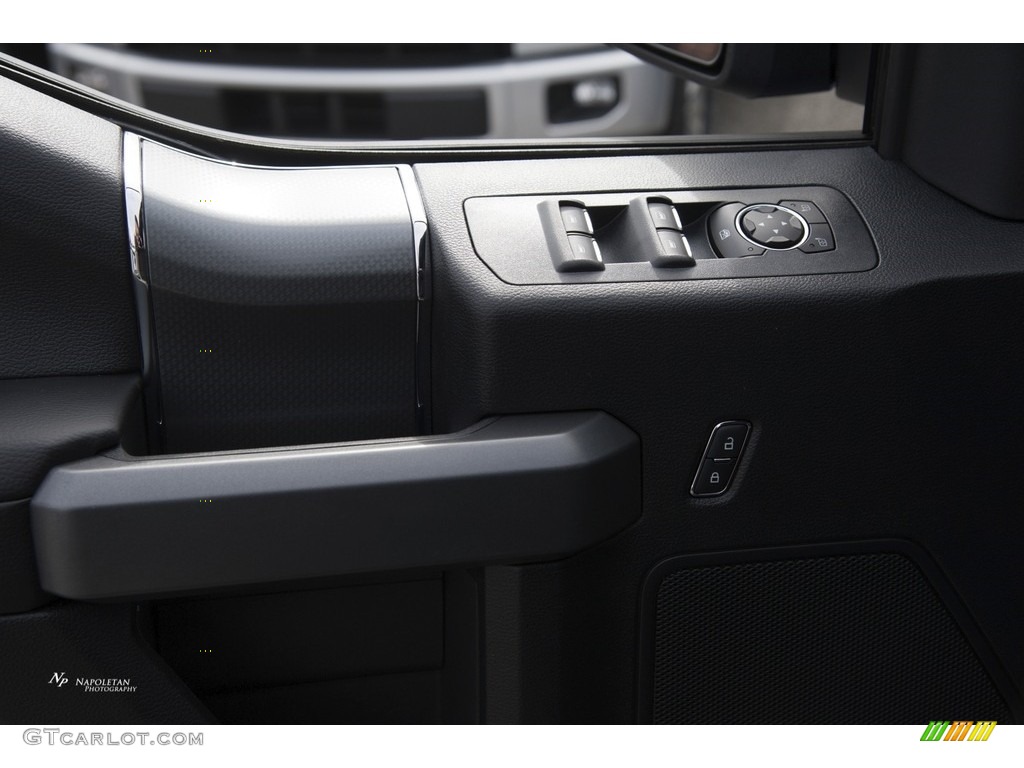 2017 F150 XLT SuperCab 4x4 - Lightning Blue / Black photo #7