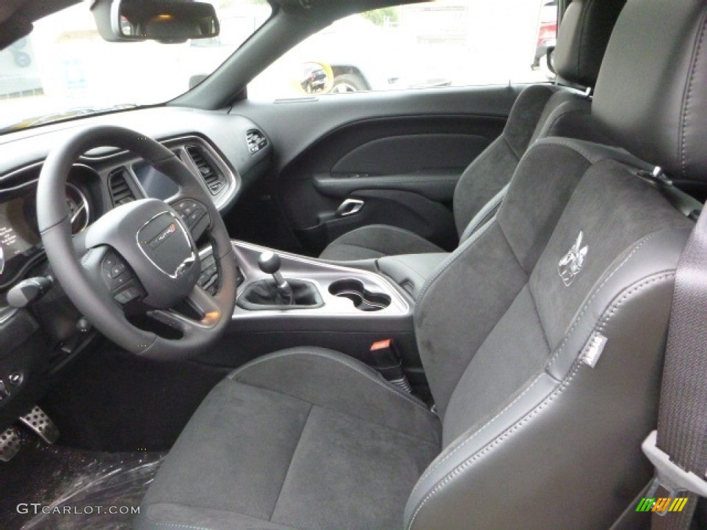 2017 Dodge Challenger R/T Scat Pack Front Seat Photos