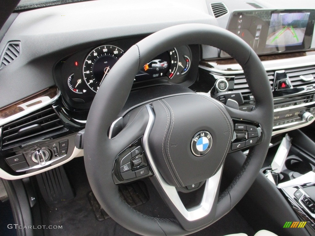 2017 BMW 5 Series 530i xDrive Sedan Ivory White Steering Wheel Photo #118954058