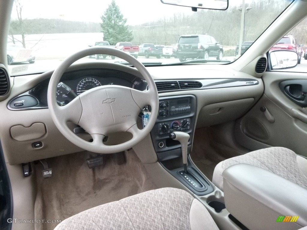 Neutral Interior 2000 Chevrolet Malibu Sedan Photo #118954085