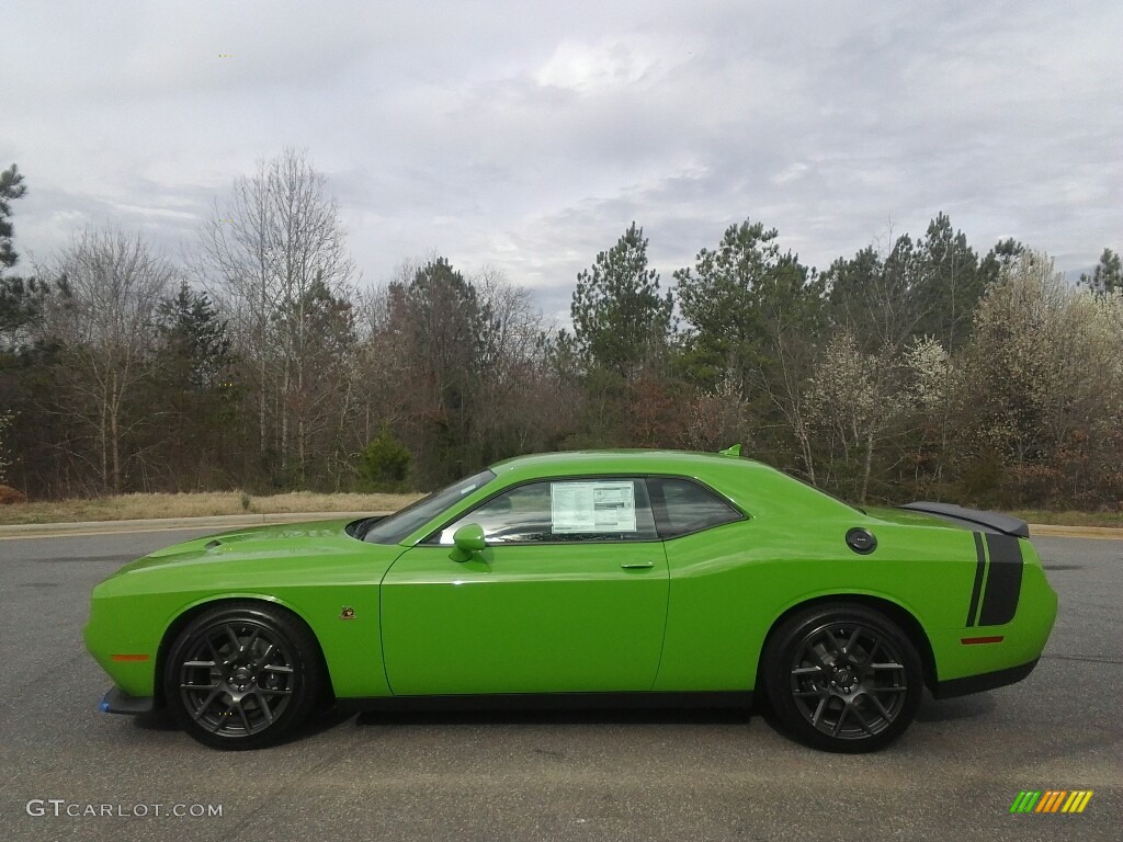 2017 Challenger R/T Scat Pack - Green Go / Black photo #1