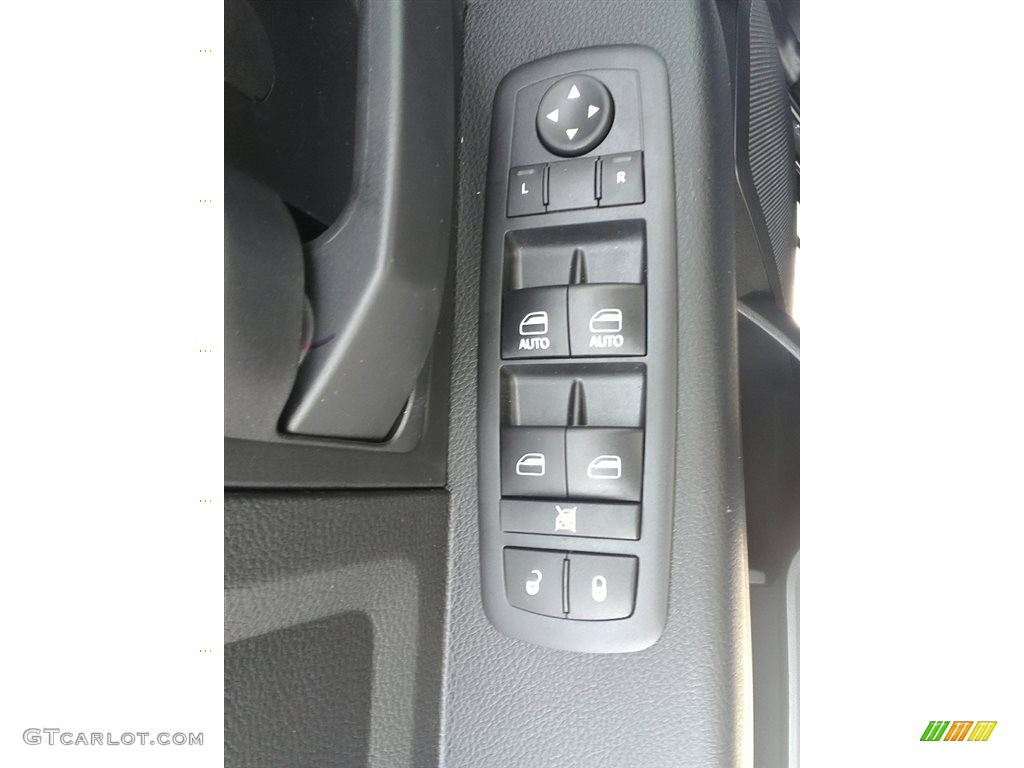 2017 Ram 4500 Tradesman Crew Cab 4x4 Chassis Controls Photo #118956644